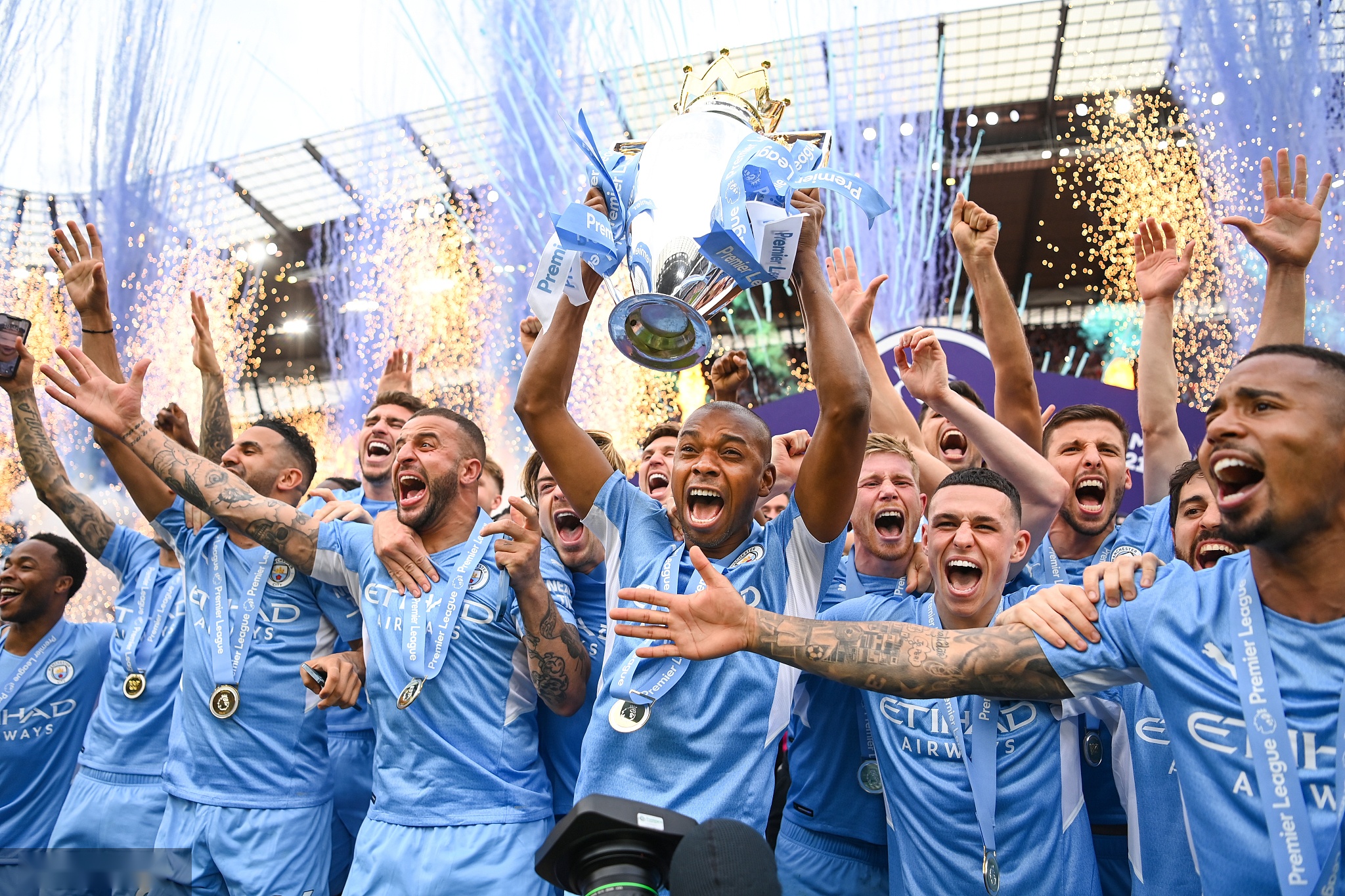 了足球的魅 了足球的魅