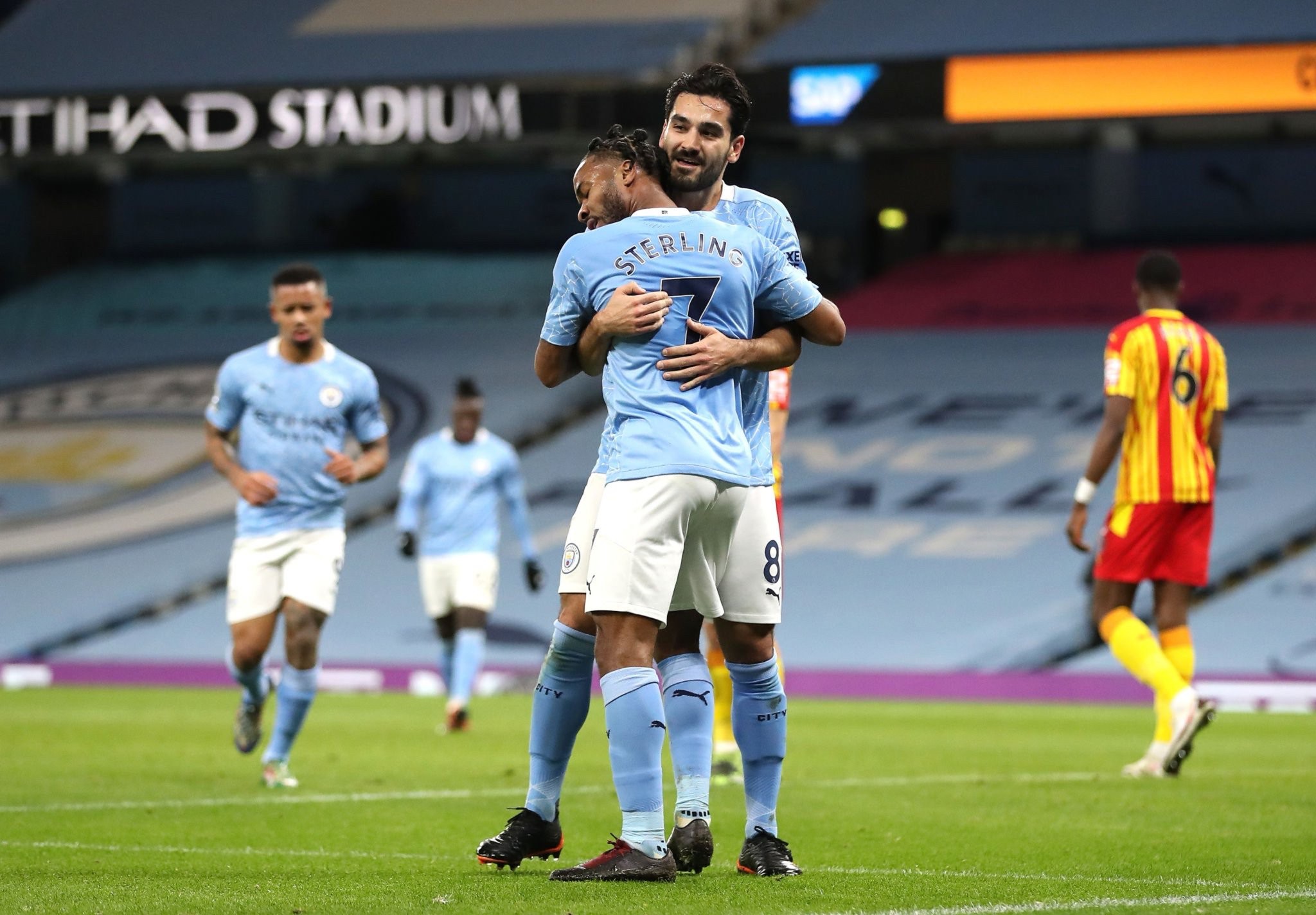 是后防的稳 是后防的稳