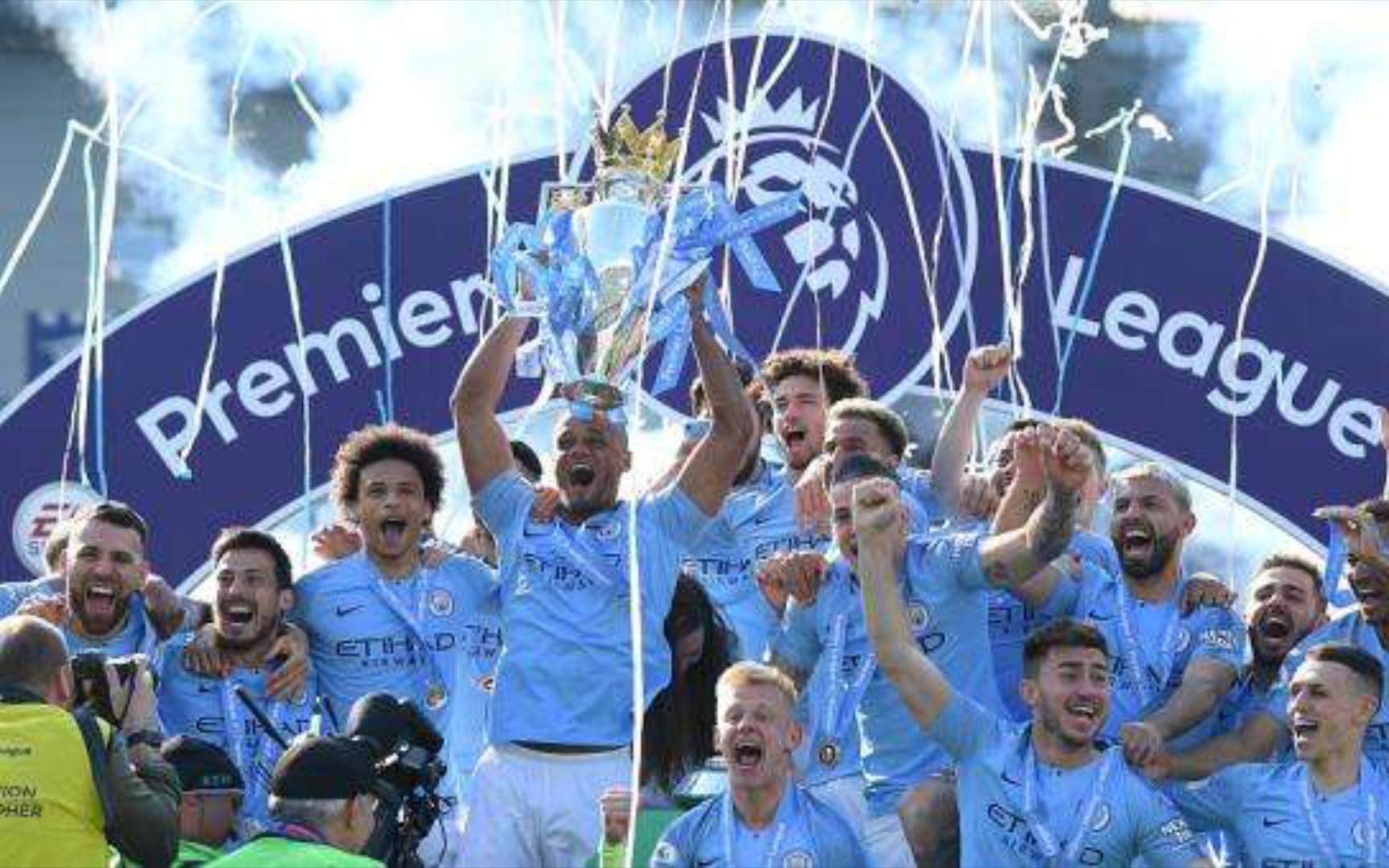 上海女排的 上海女排的