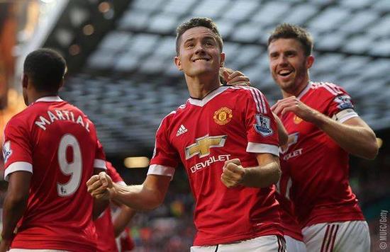 横扫对手 横扫对手