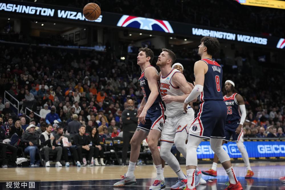 也是对当下 也是对当下