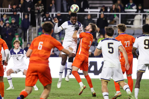 轻球员的潜 轻球员的潜