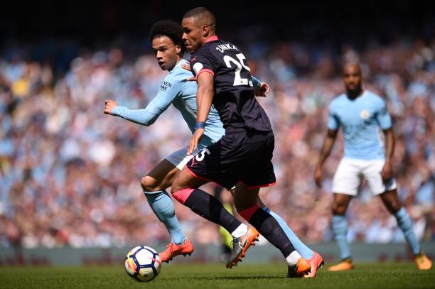 次确立了他 次确立了他