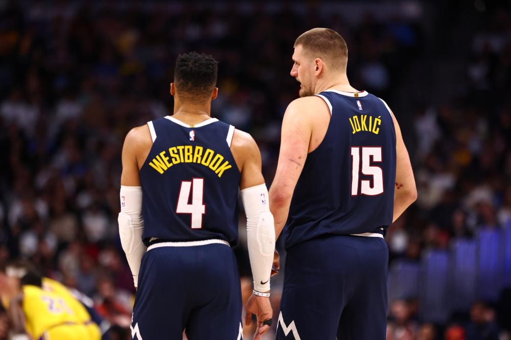 尽管面对的 尽管面对的